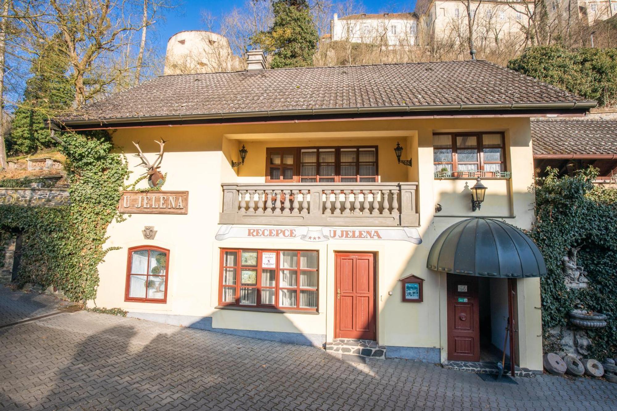 Resort U Jelena Křivoklát Buitenkant foto