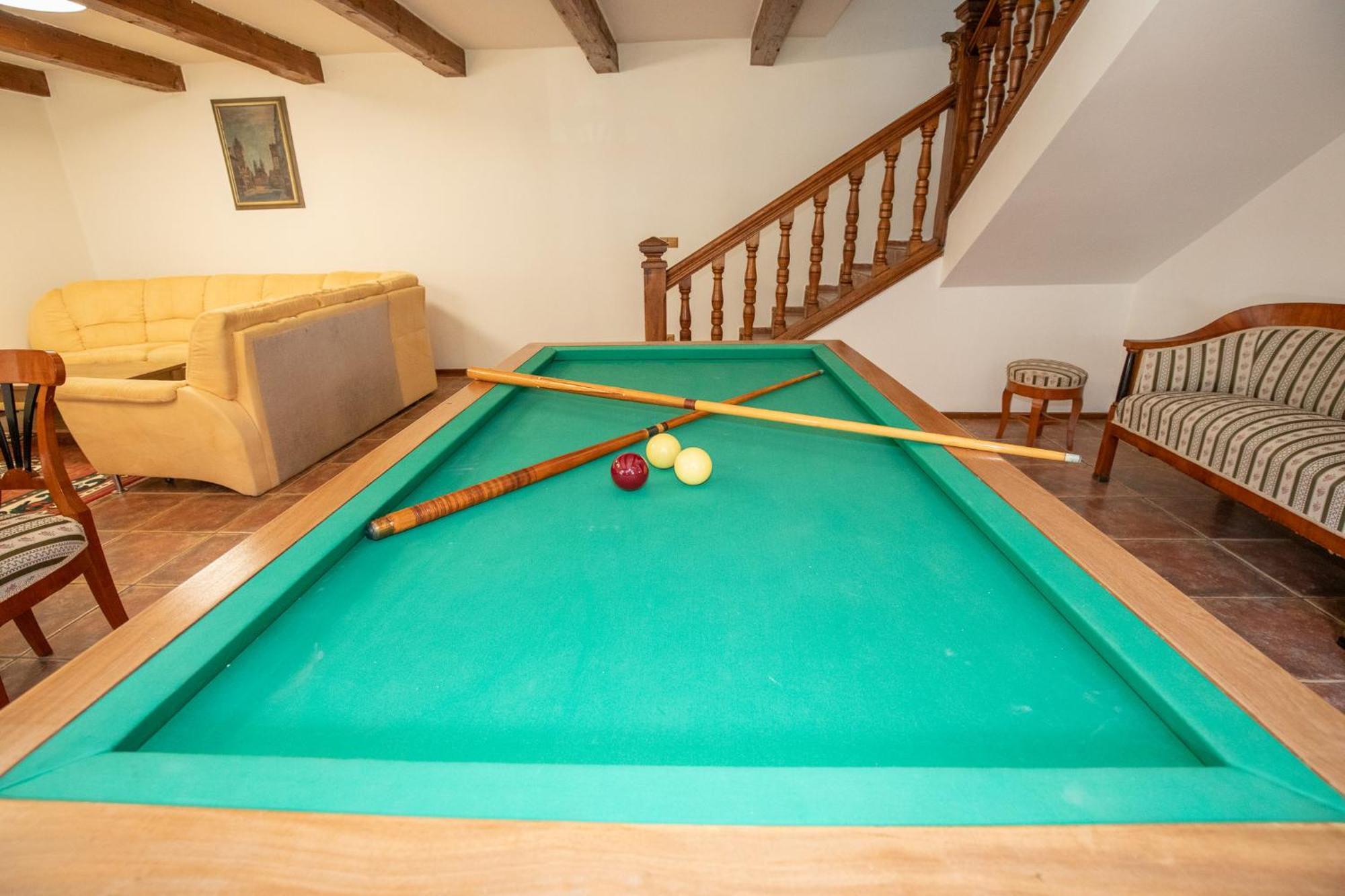 Resort U Jelena Křivoklát Buitenkant foto