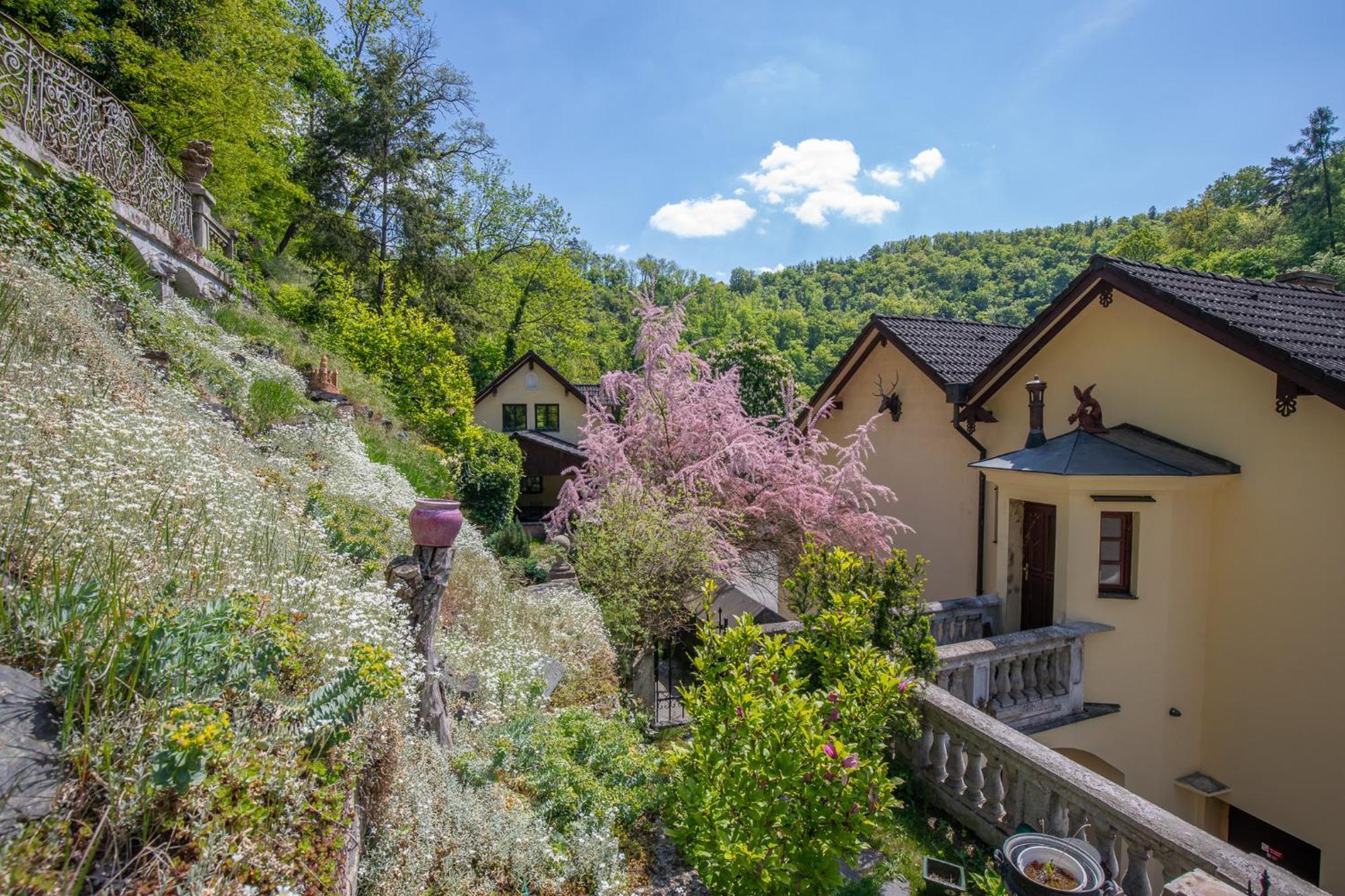 Resort U Jelena Křivoklát Buitenkant foto